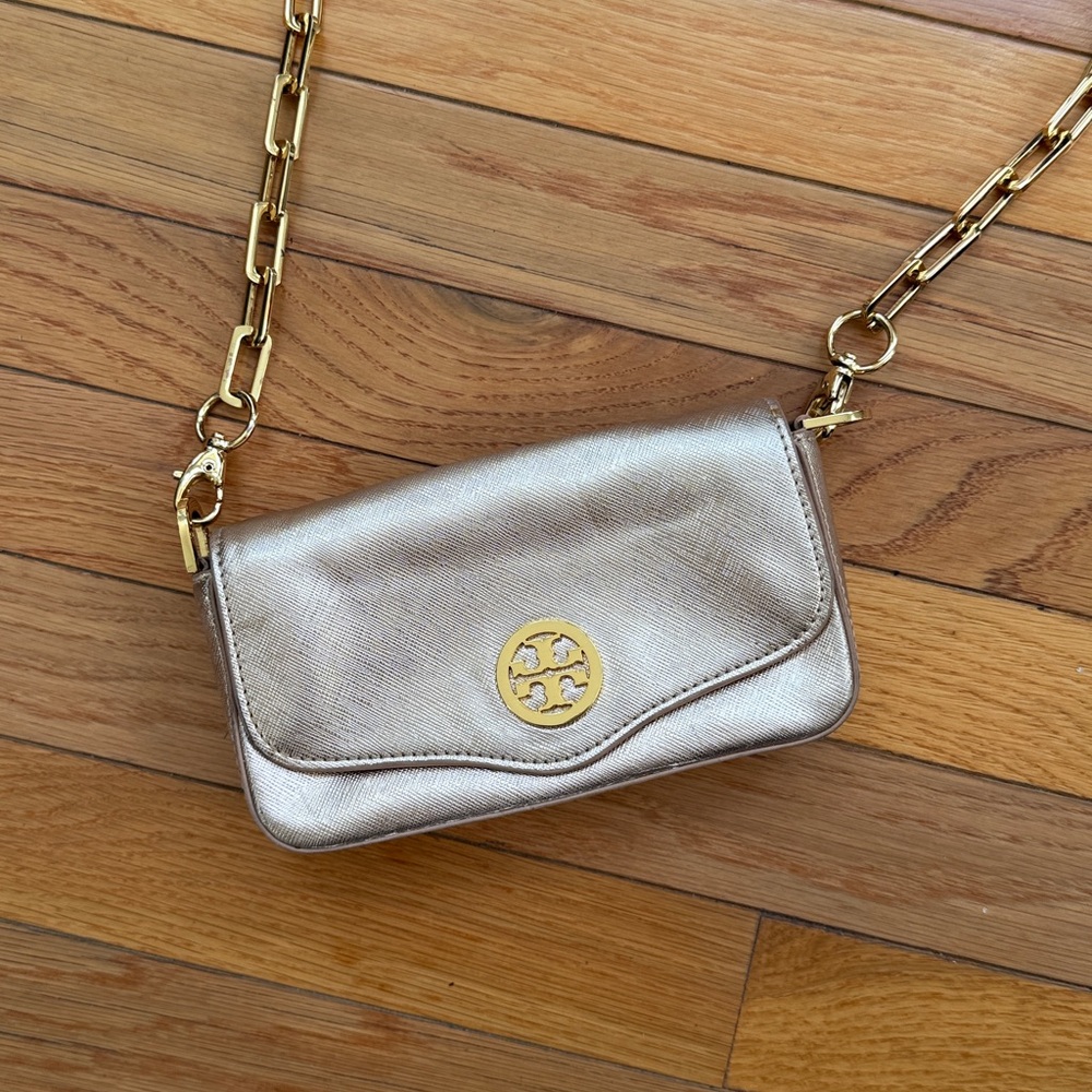 Tory Burch Crossbody Bag with Chain Strap